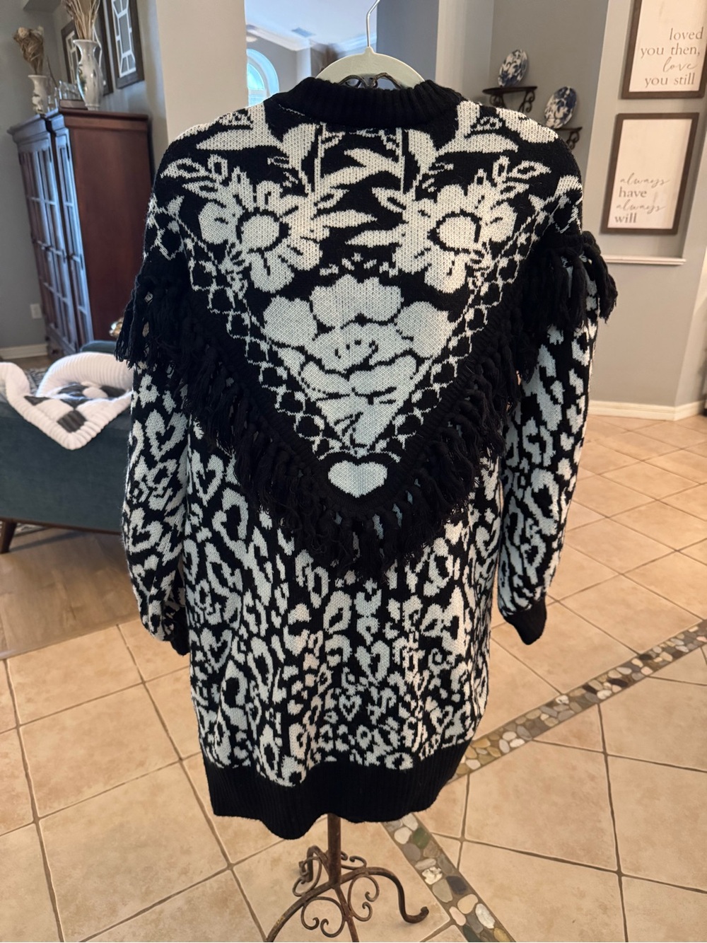 FARM Rio Black and White Fringe Floral Jacquard Cardigan - Picture 4 of 4